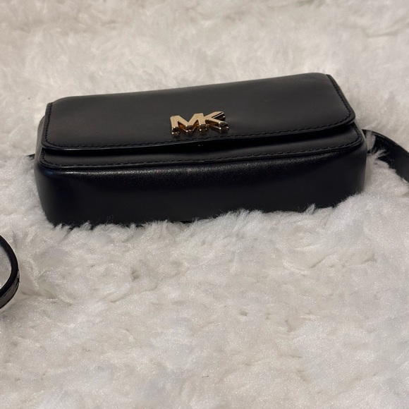 Michael Kors Beltbag - Picture 4 of 10